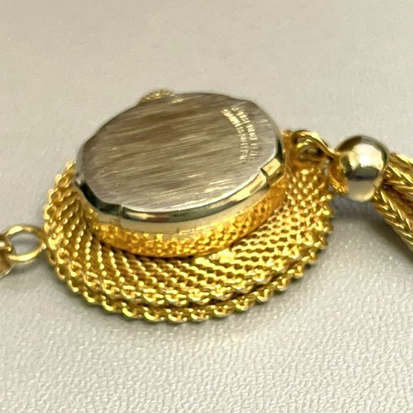 Beacon Hill 17 Jewels Pendant Necklace Watch Wind Up Goldtone Working EUC - Picture 7 of 12